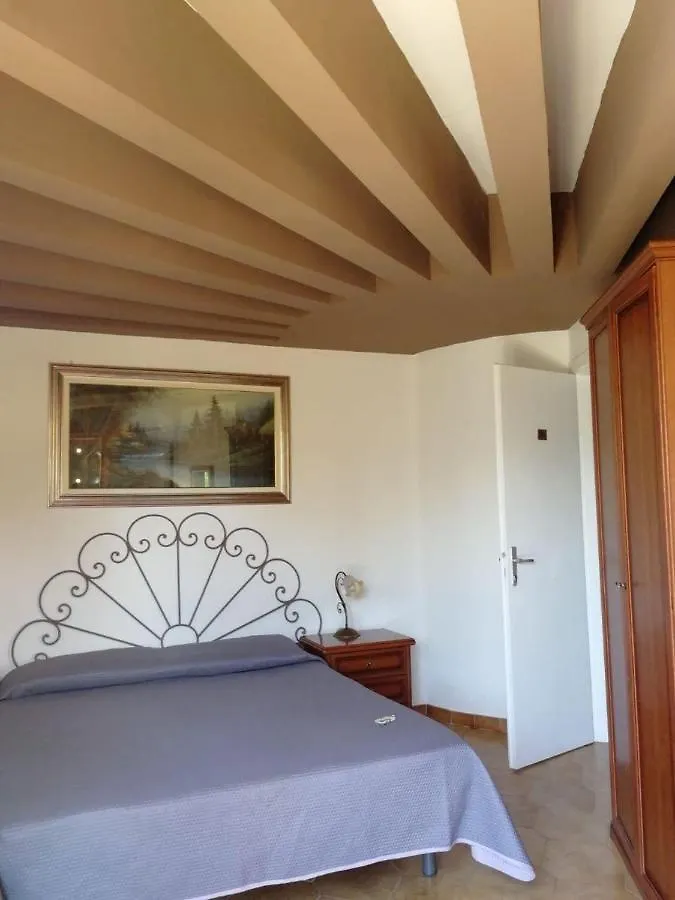 Arenella Beach Rooms